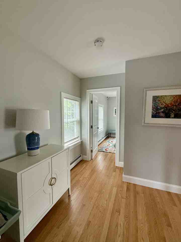 209 Bank St - Photo 7 of 15