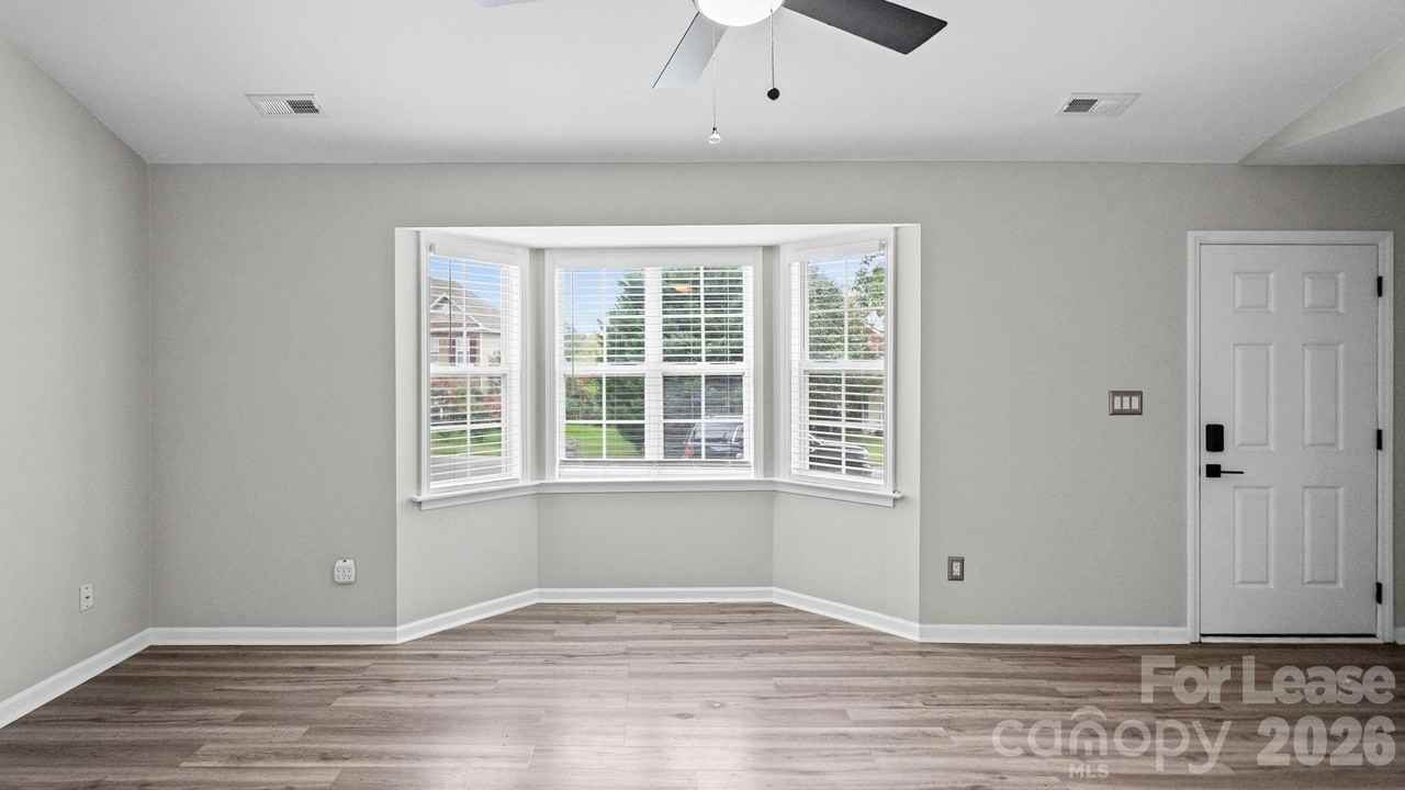 3320 Whitebridge Ln - Photo 3 of 30