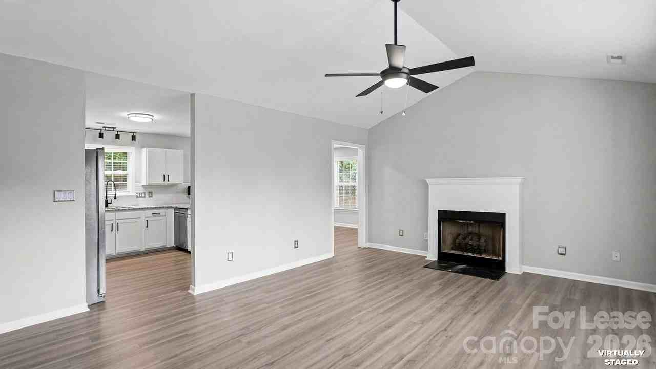 3320 Whitebridge Ln - Photo 7 of 30