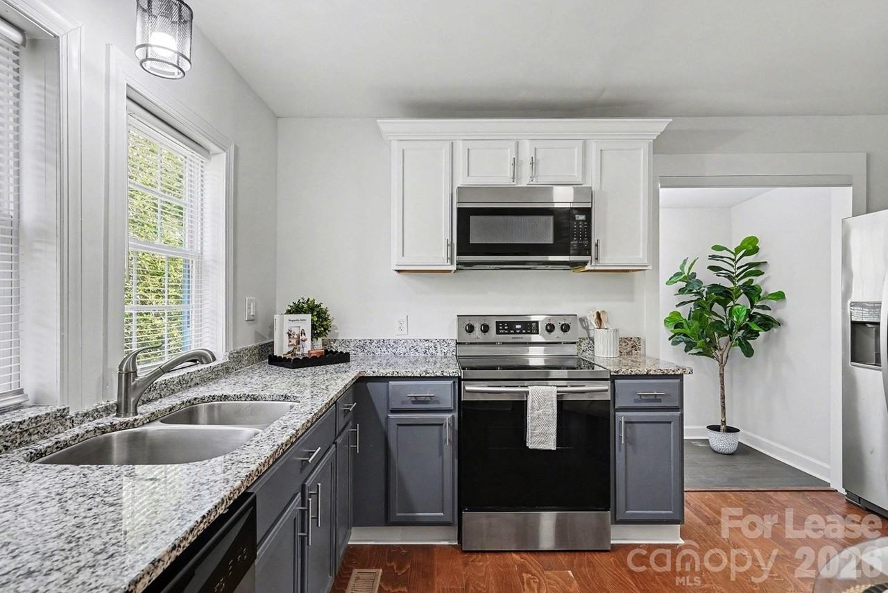 28 2nd St - Photo 3 of 9