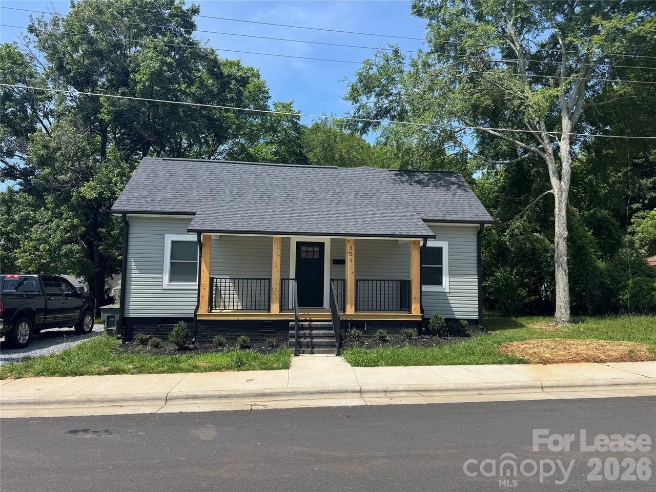 331 E Lowrance Ave - Photo 2 of 15