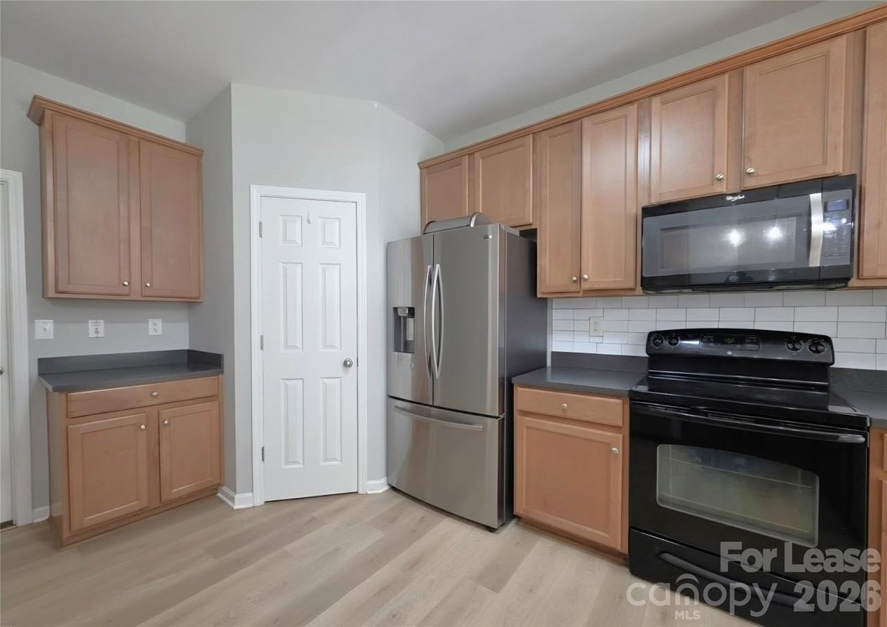 11659 Tucker Field Rd - Photo 5 of 23
