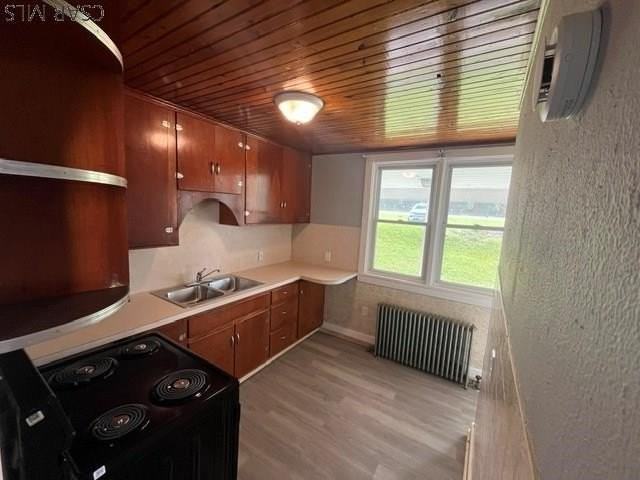 3418 Graham Ave 1st Fl - Photo 4 of 20