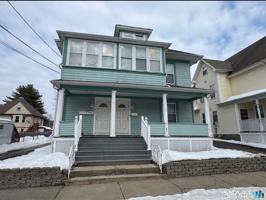 featured image of 9 Forest Ave