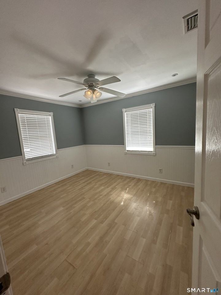 73 Midway Oval - Photo 6 of 11