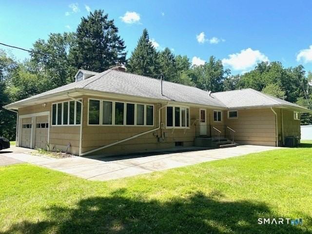 17 Pond Ln - Photo 2 of 18