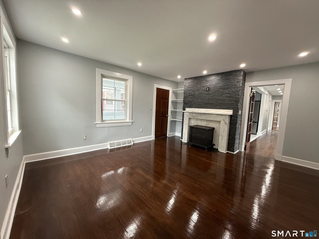 30 Hadley St - Photo 4 of 21