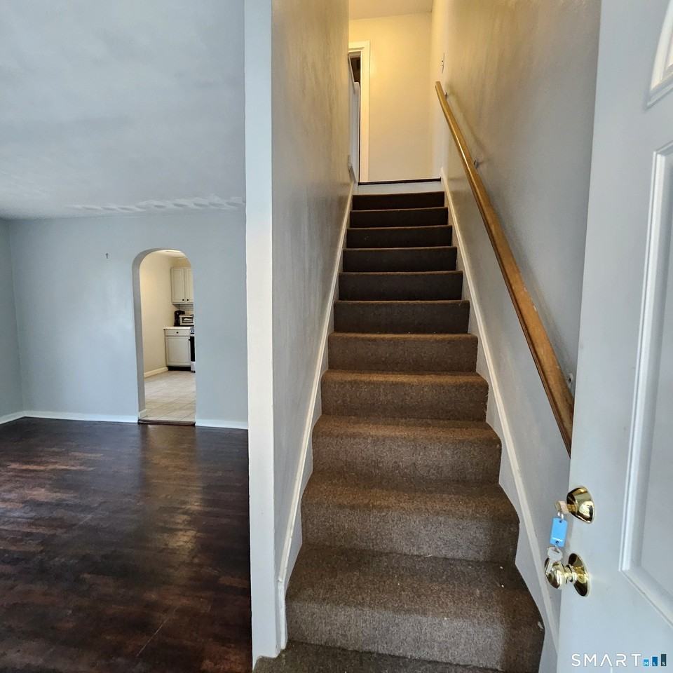 432 Pearl Harbor St #432 - Photo 3 of 13