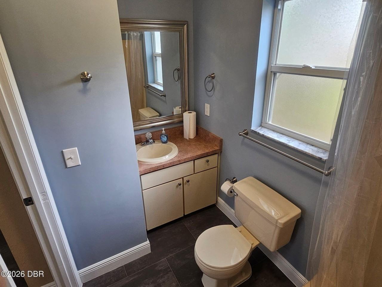 812 May Ave - Photo 7 of 20