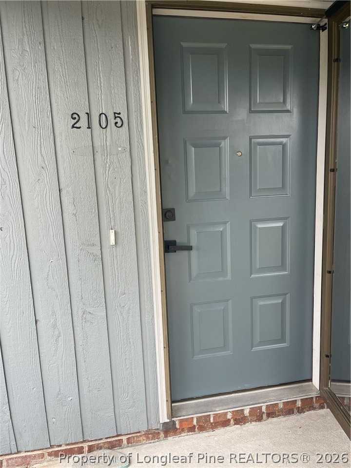 2105 Wexford Oaks Ct - Photo 4 of 23