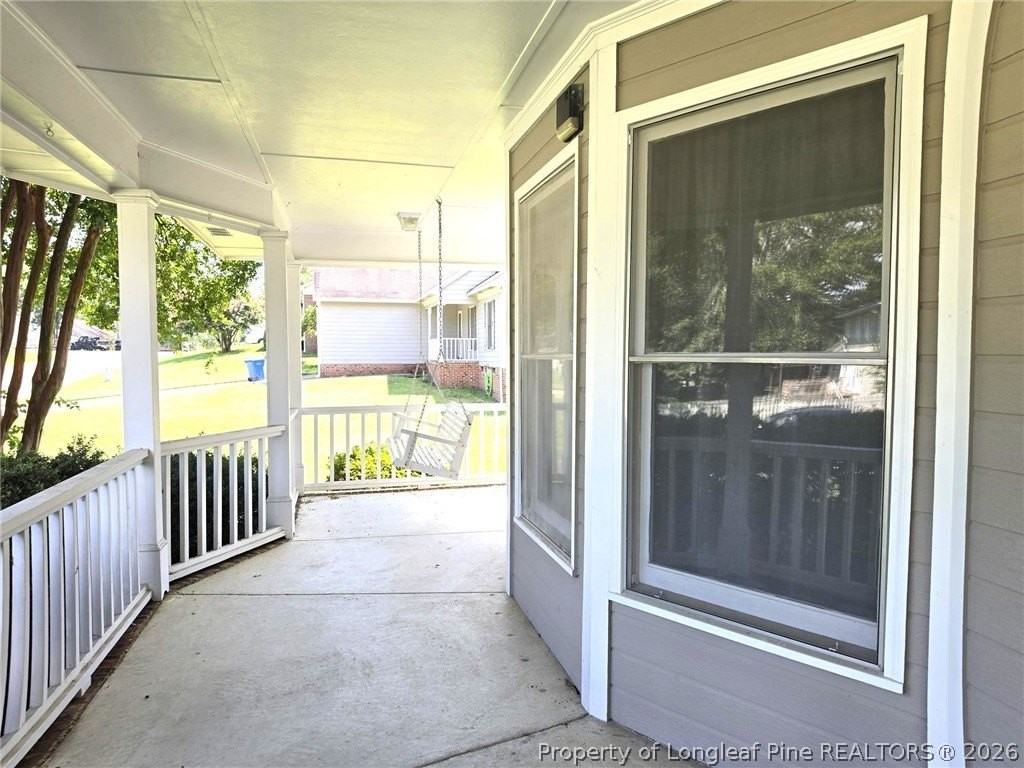 6812 Saint Julian Way - Photo 5 of 41