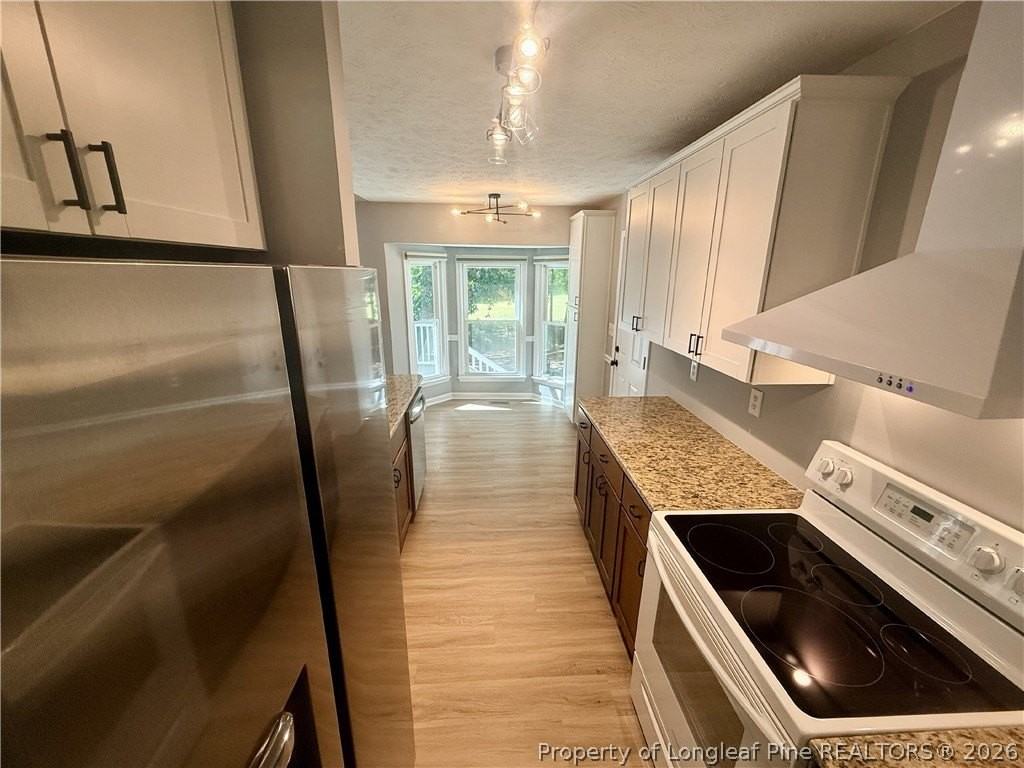 6720 Saint Julian Way - Photo 4 of 14
