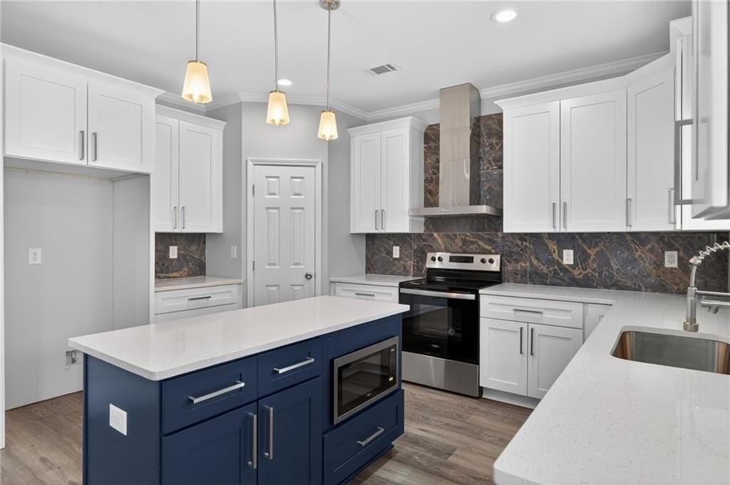 1226 Bloomsbury Ln - Photo 3 of 34