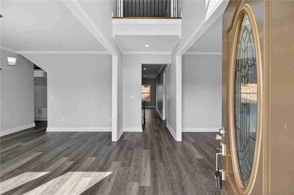 1226 Bloomsbury Ln - Photo 7 of 34