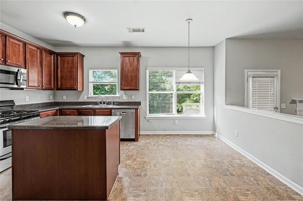 1230 Grey Rock Way - Photo 5 of 25
