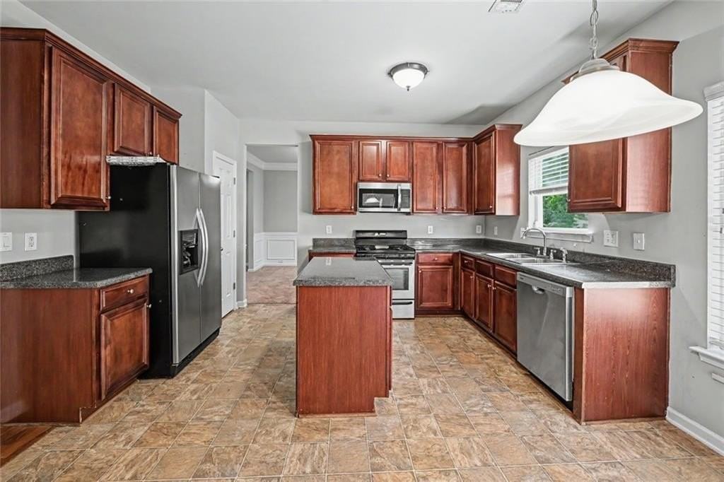 1230 Grey Rock Way - Photo 6 of 25