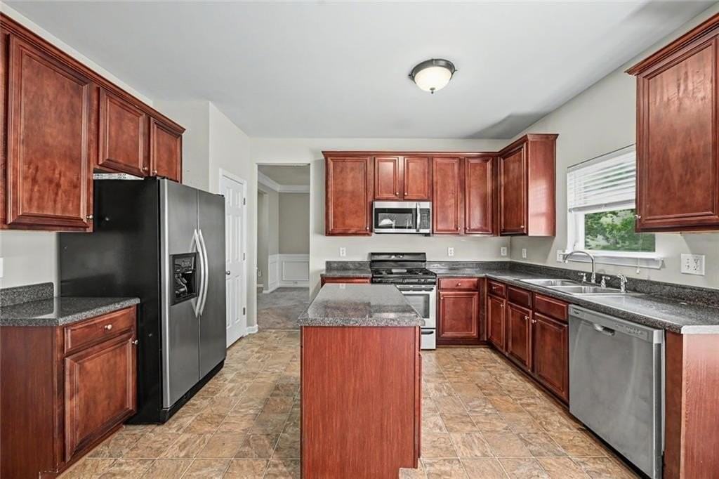 1230 Grey Rock Way - Photo 7 of 25