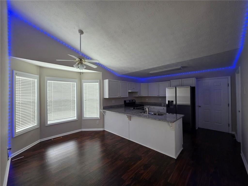 2397 Ashbury Ct - Photo 2 of 19