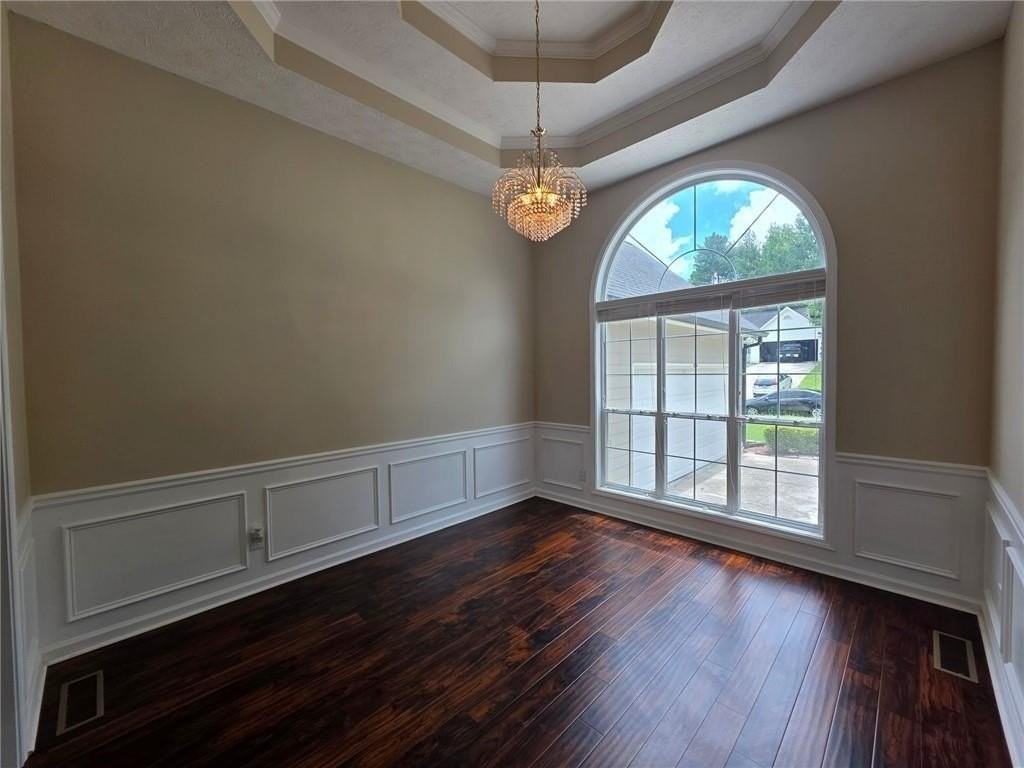 2397 Ashbury Ct - Photo 4 of 19