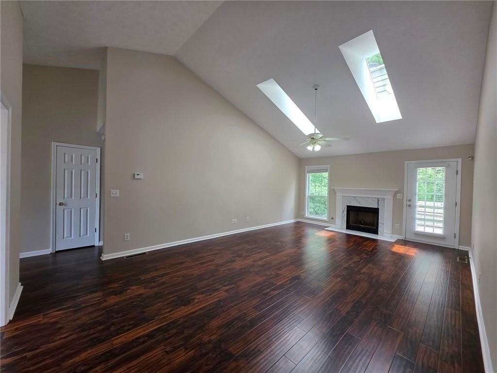 2397 Ashbury Ct - Photo 5 of 19