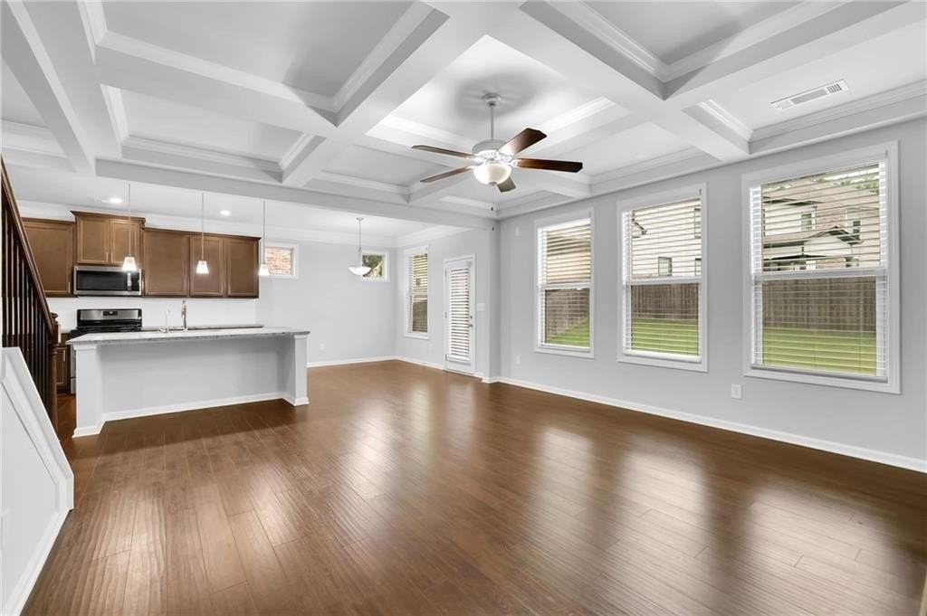 3187 Oxford Mill Ln - Photo 7 of 39