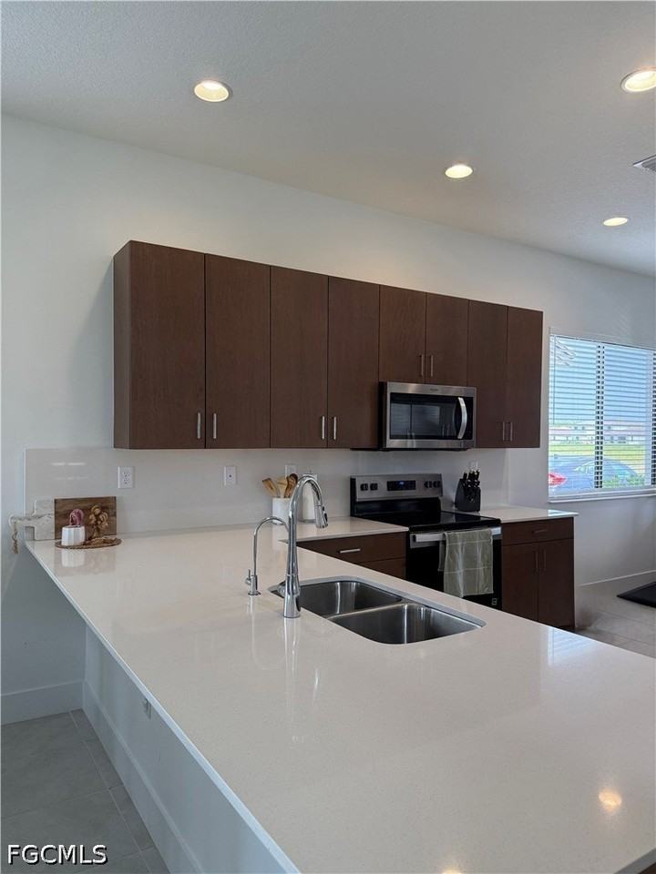 5823 Cassidy Ln - Photo 3 of 13