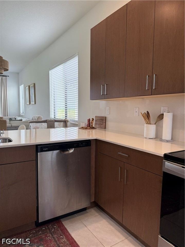 5823 Cassidy Ln - Photo 4 of 13