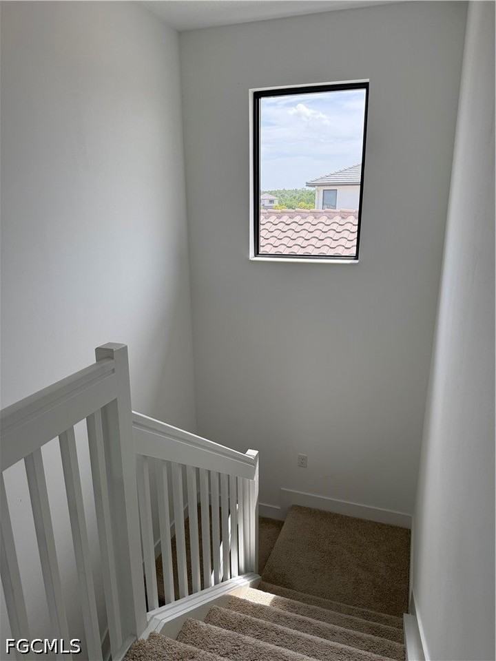 5823 Cassidy Ln - Photo 5 of 13