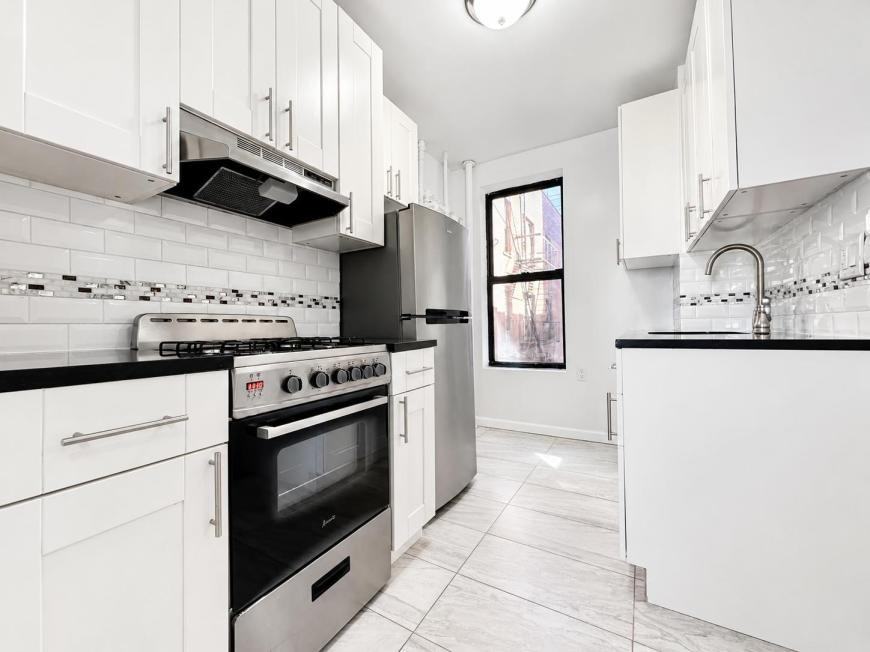 1270 1st Ave - Photo 7 of 8