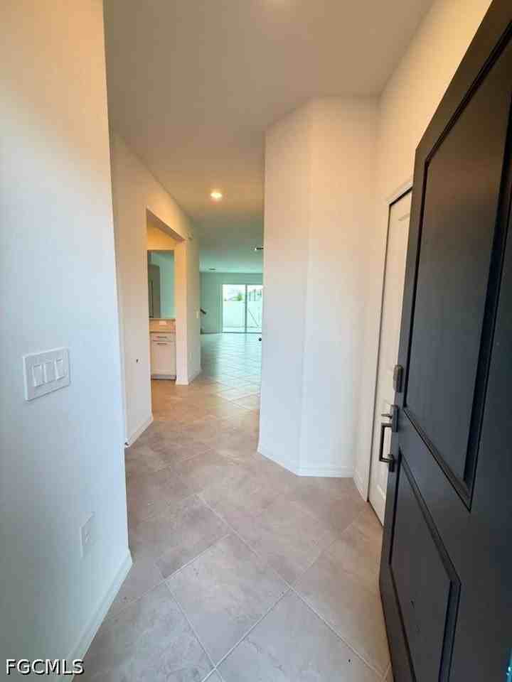 44292 Caraton Ter - Photo 3 of 35