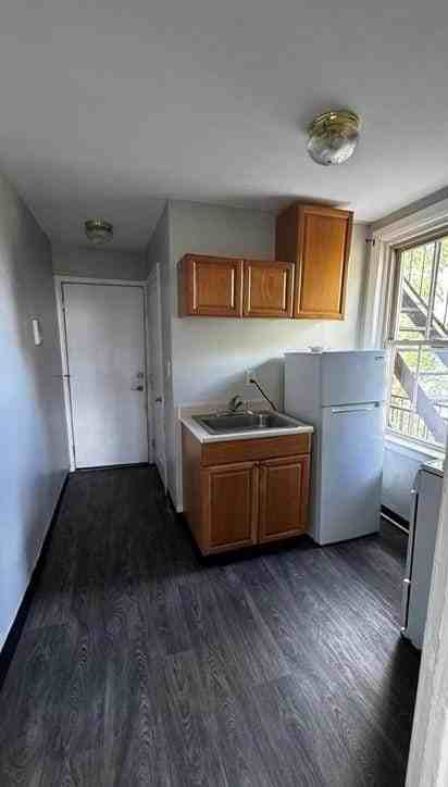 801 Chew St - Photo 7 of 12