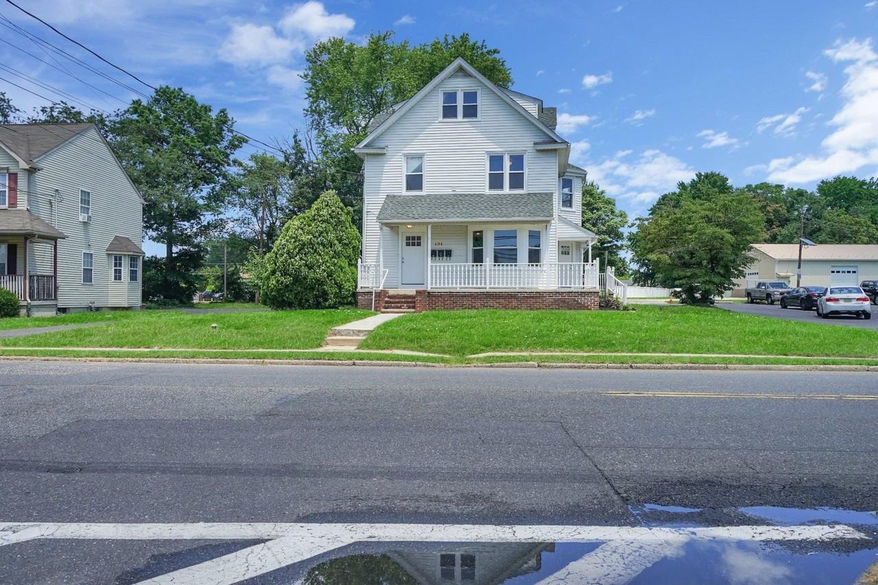 121 E Browning Rd - Photo 2 of 23