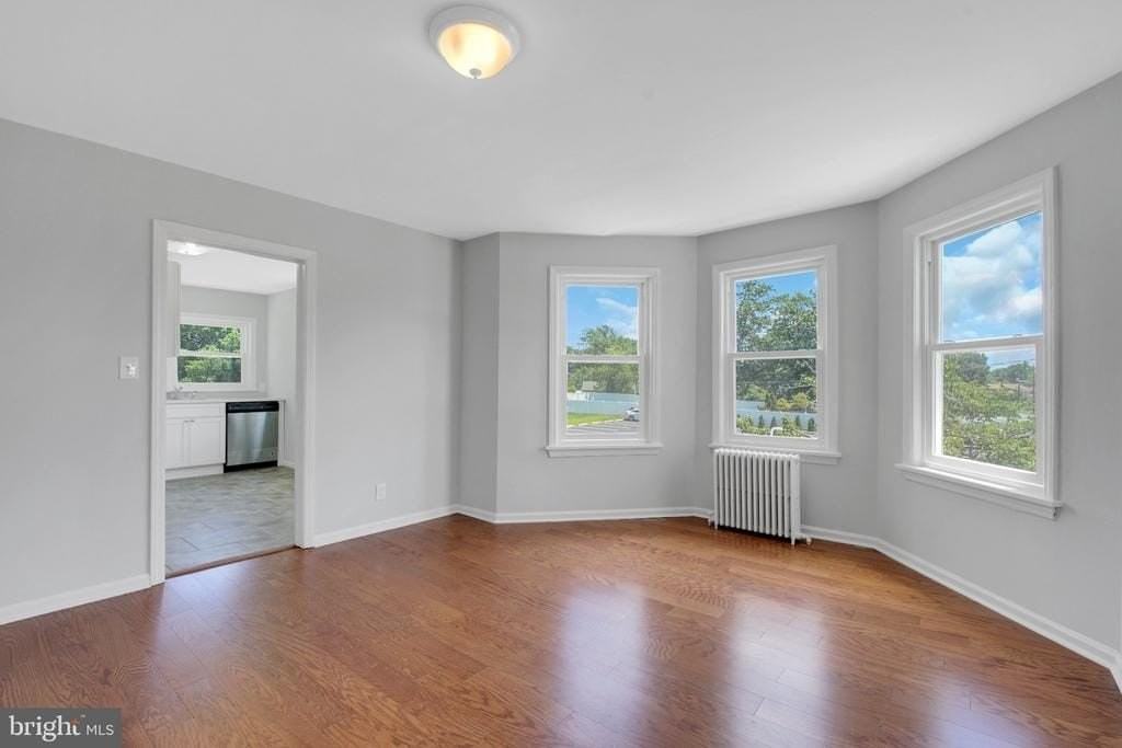 121 E Browning Rd - Photo 7 of 23