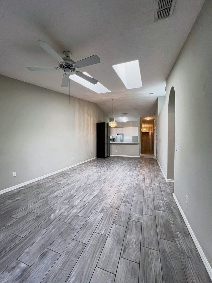 3535 Forest Branch Dr #C - Photo 5 of 17