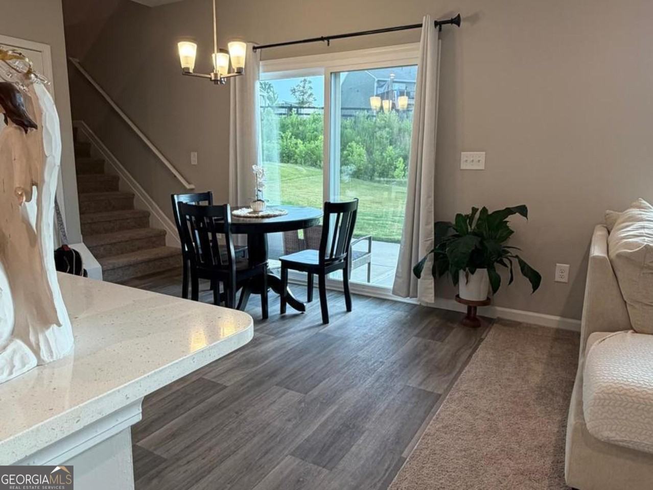 334 Traminer Way - Photo 4 of 16