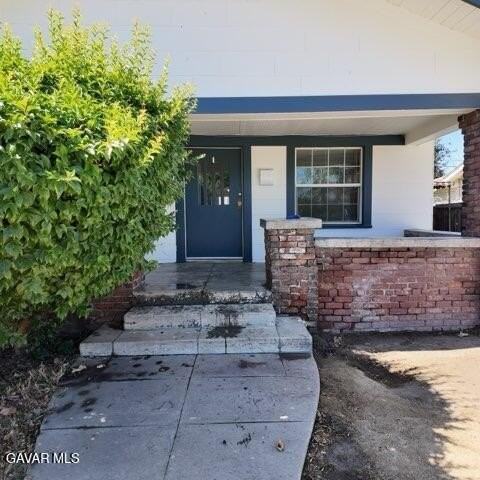 2416 Chester Ln - Photo 3 of 16