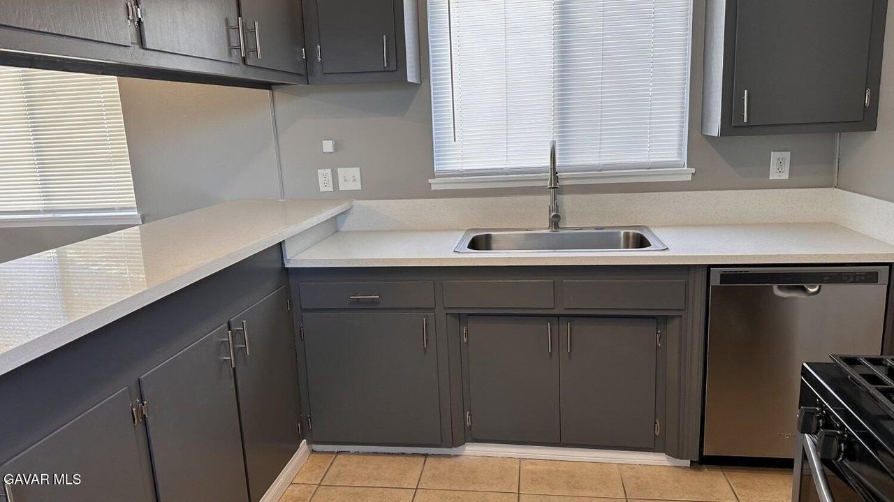 219 N Norma St - Photo 5 of 18