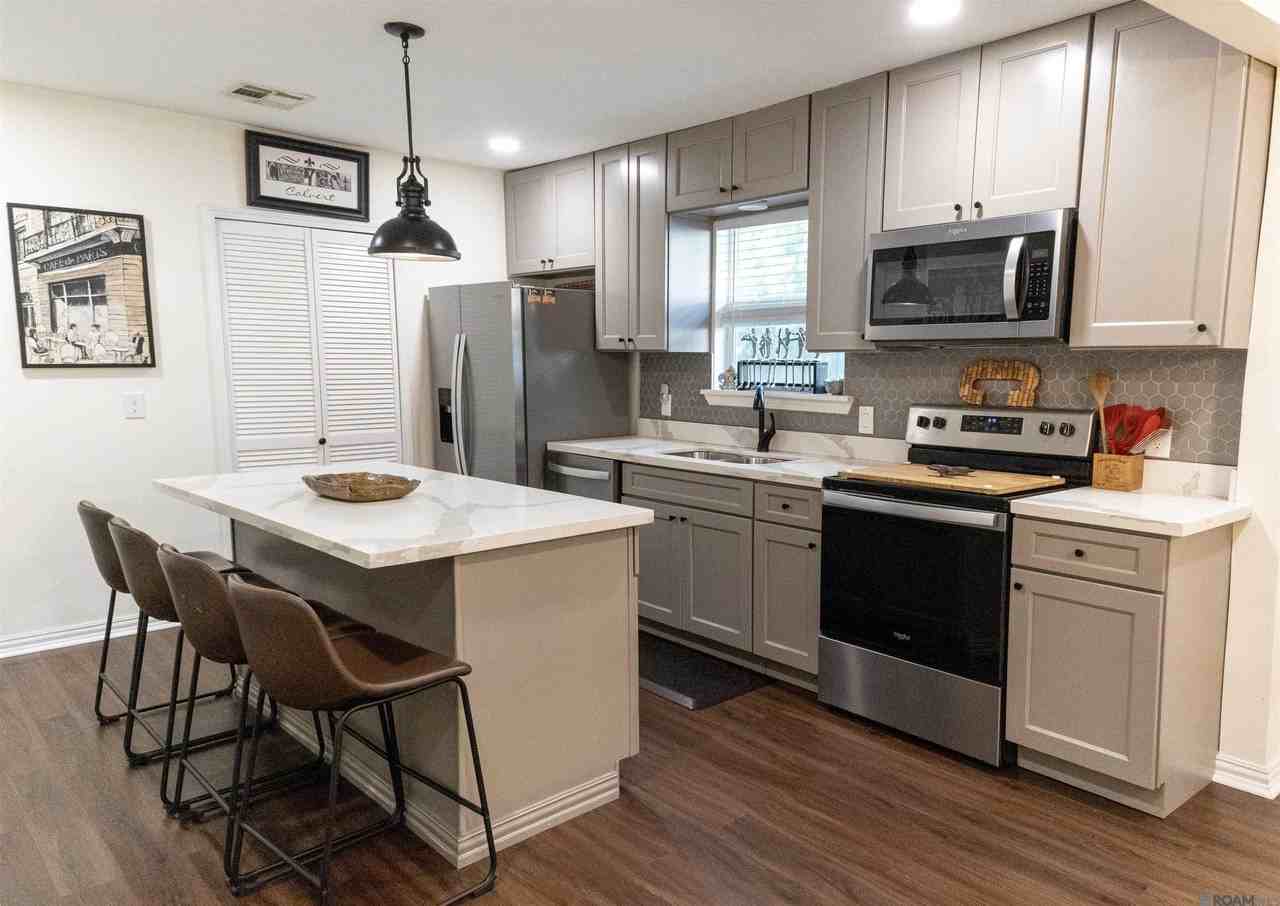 2553 N Rocheblave St - Photo 3 of 11