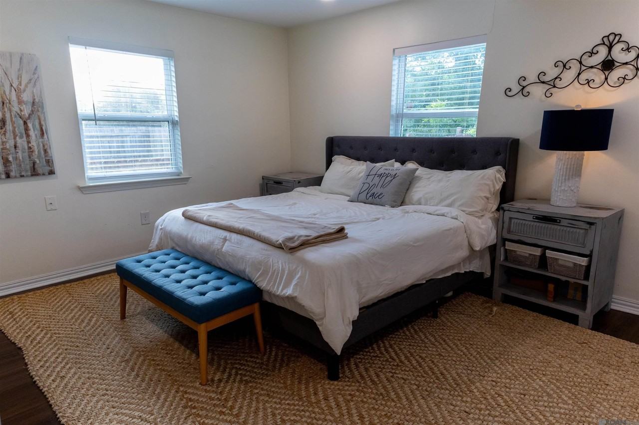 2553 N Rocheblave St - Photo 6 of 11