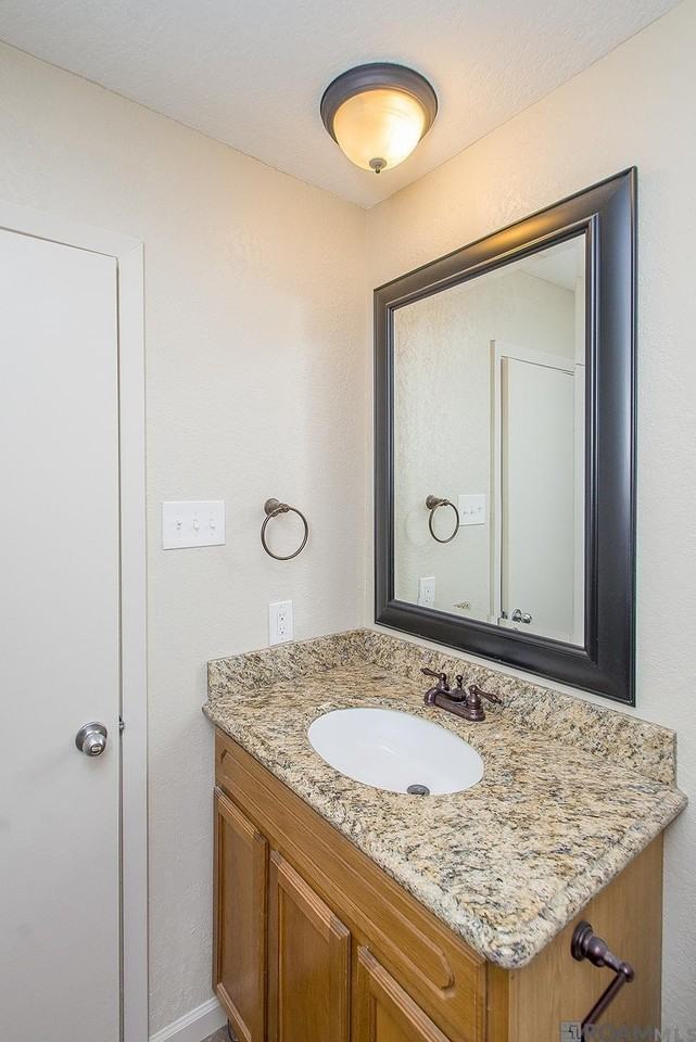 10280 W Winston Ave #10 - Photo 7 of 9