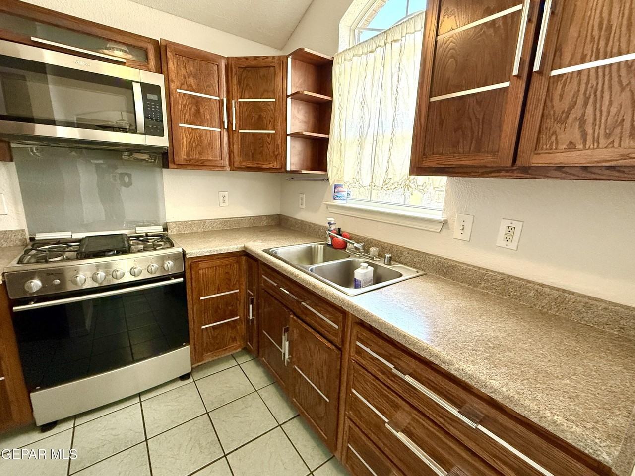 11992 Dragon Crest Dr - Photo 7 of 24