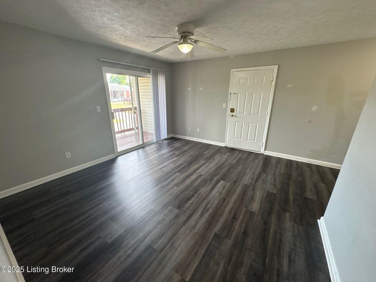 4103 Blue Lick Ct #6 - Photo 2 of 14