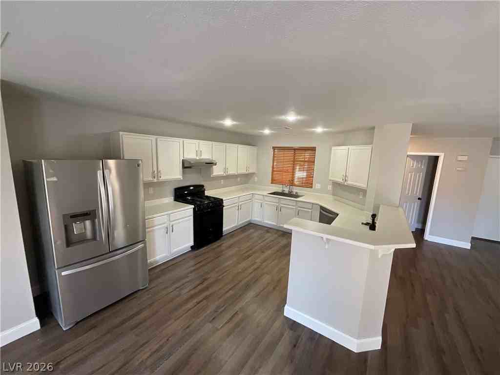 8720 Majestic Pine Ave - Photo 2 of 16