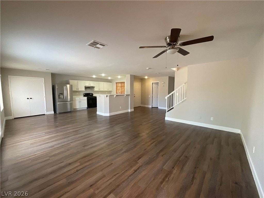 8720 Majestic Pine Ave - Photo 3 of 16