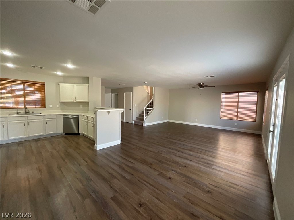 8720 Majestic Pine Ave - Photo 4 of 16
