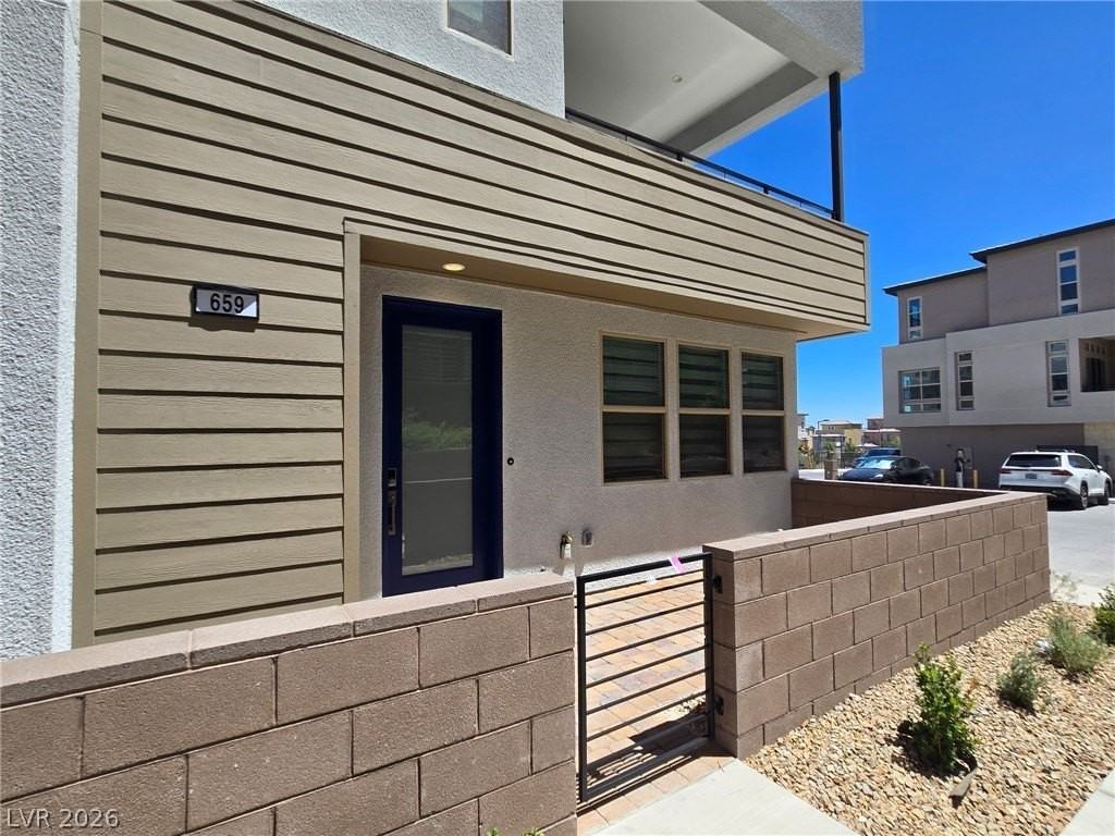 659 Fortis Creek St - Photo 3 of 40