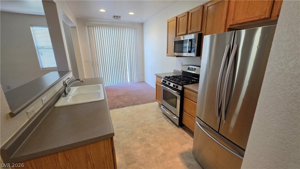 10668 Congaree St - Photo 4 of 21