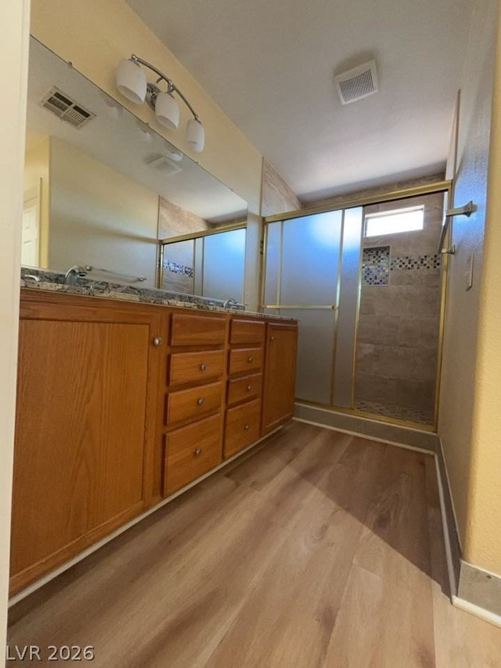 6045 Stone Hollow Ave - Photo 4 of 14