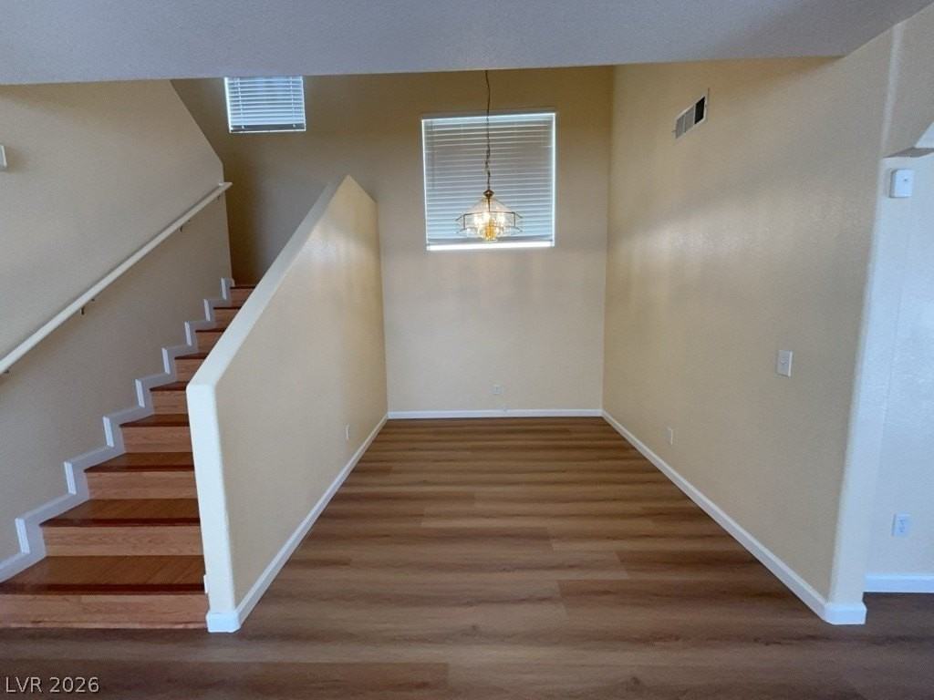 6045 Stone Hollow Ave - Photo 6 of 14