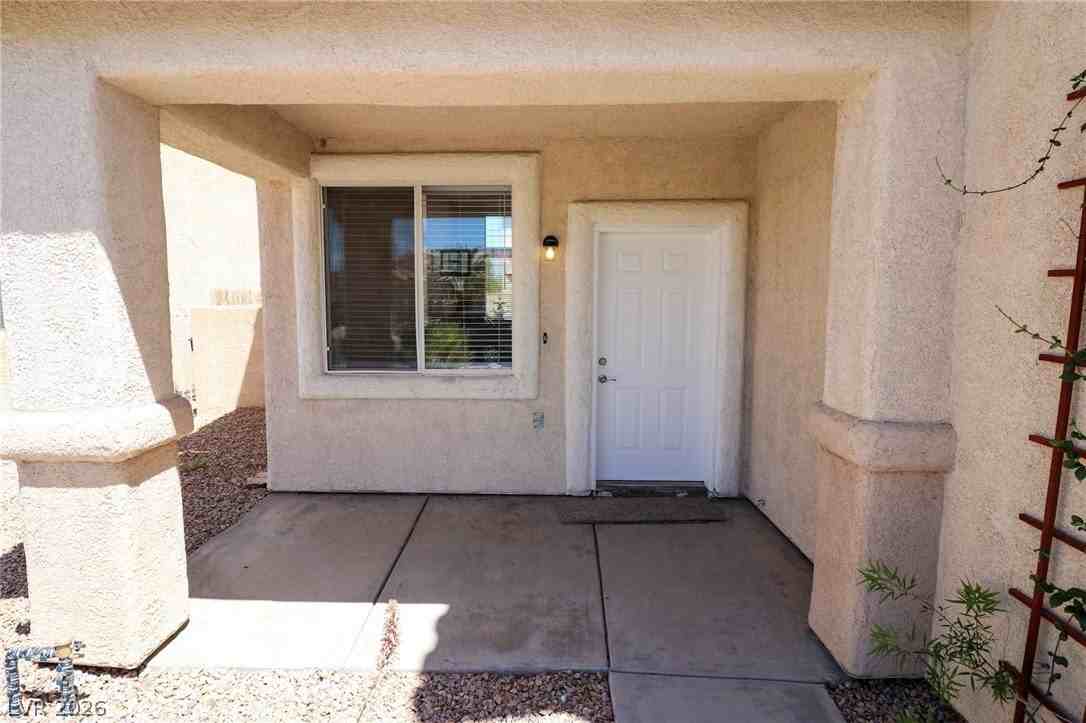 9450 Spellman Ct - Photo 3 of 24